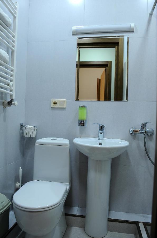 Janika Apartments Тбилиси Экстерьер фото
