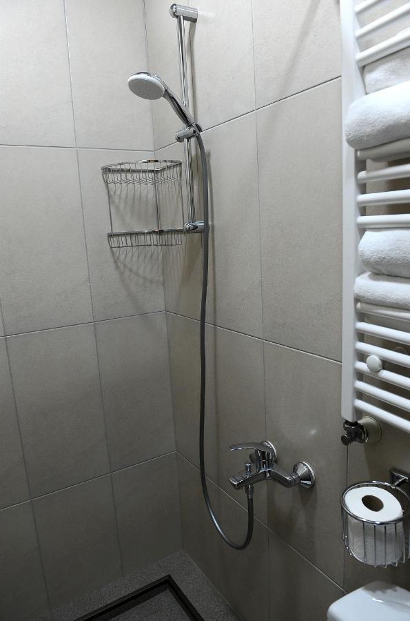 Janika Apartments Тбилиси Экстерьер фото