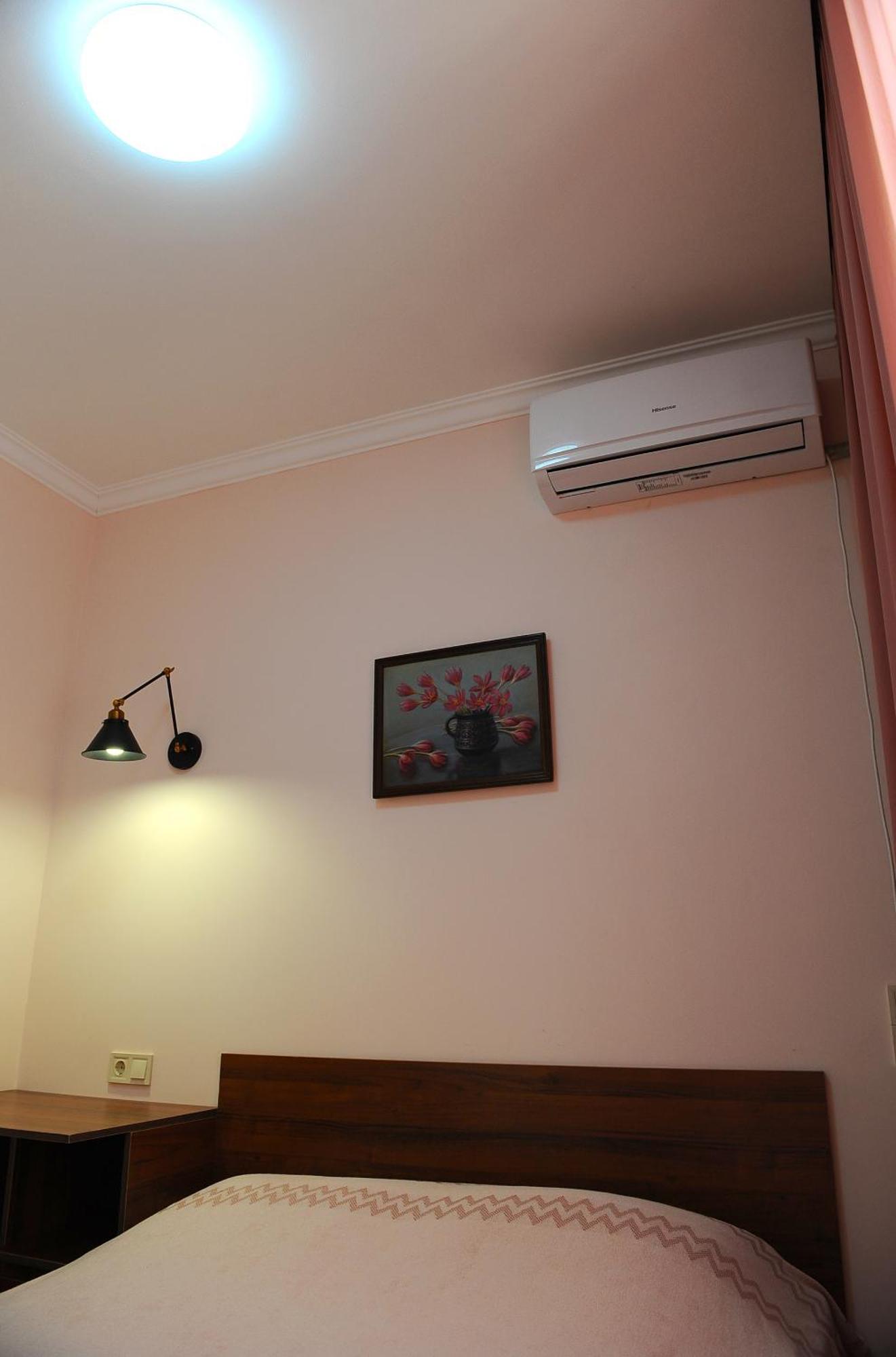 Janika Apartments Тбилиси Экстерьер фото