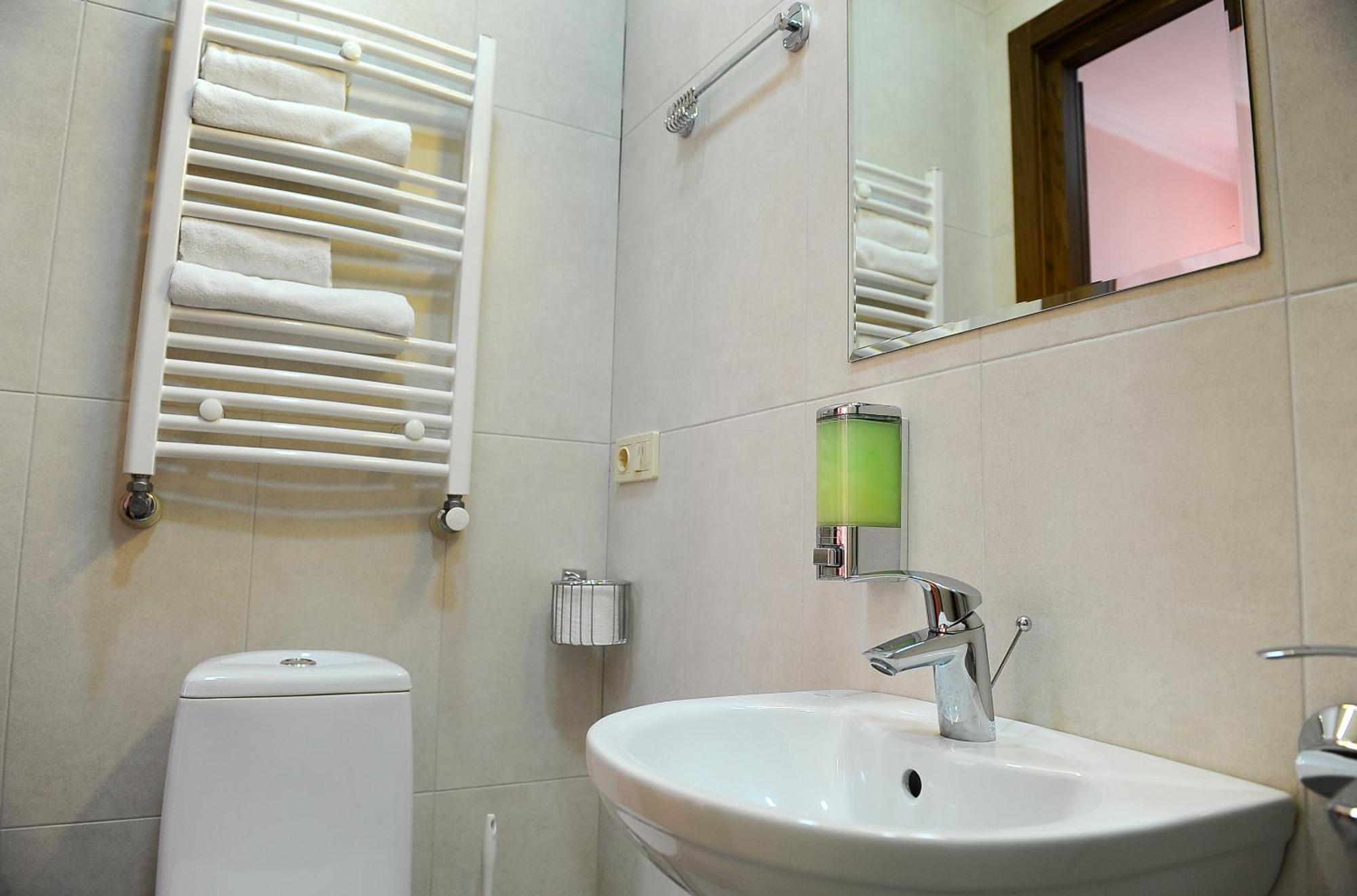 Janika Apartments Тбилиси Экстерьер фото